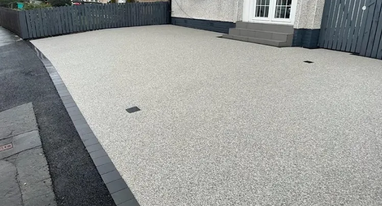 Resin bound driveway project in Farnborough, Hampshire — project 9