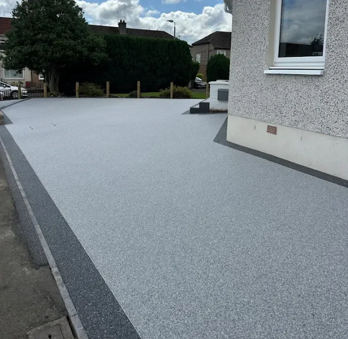 Resin bound driveway project in Farnborough, Hampshire — project 7