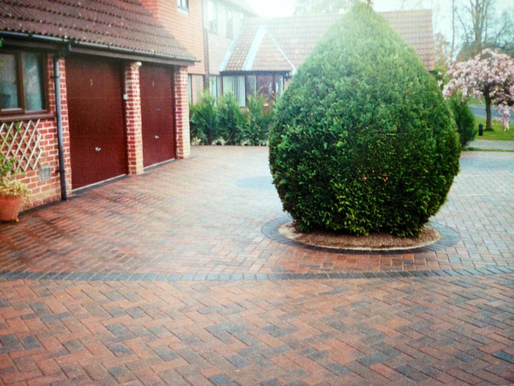 Block paving driveway project in Farnborough, Hampshire — project 6